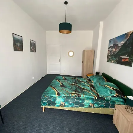 Green Rooms Gdansk 旅馆 *